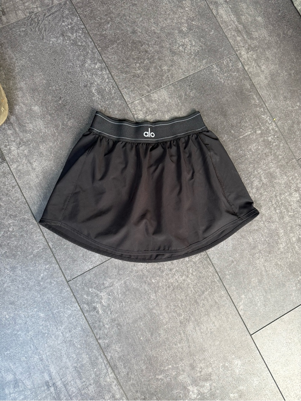 ALO Yoga Black Skater Tennis Skirt with Branded Waistband
